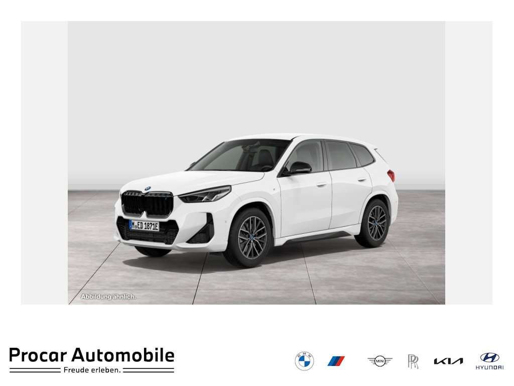 BMW iX1
