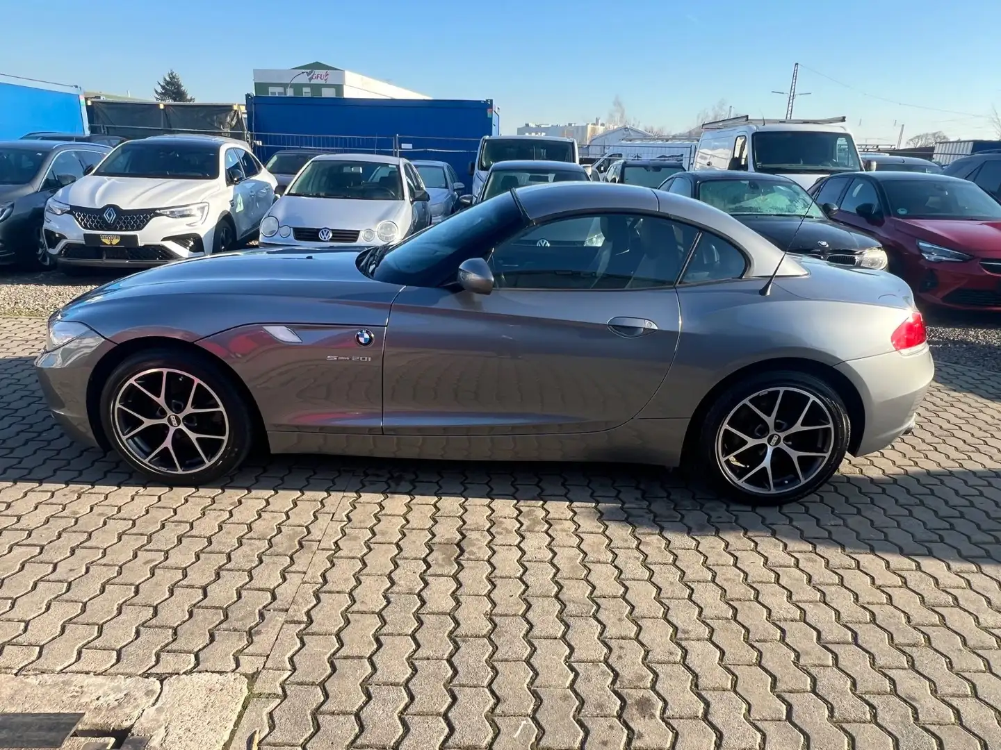 BMW Z4 Baureihe Z4 Roadster sDrive 20i Šedá - 2