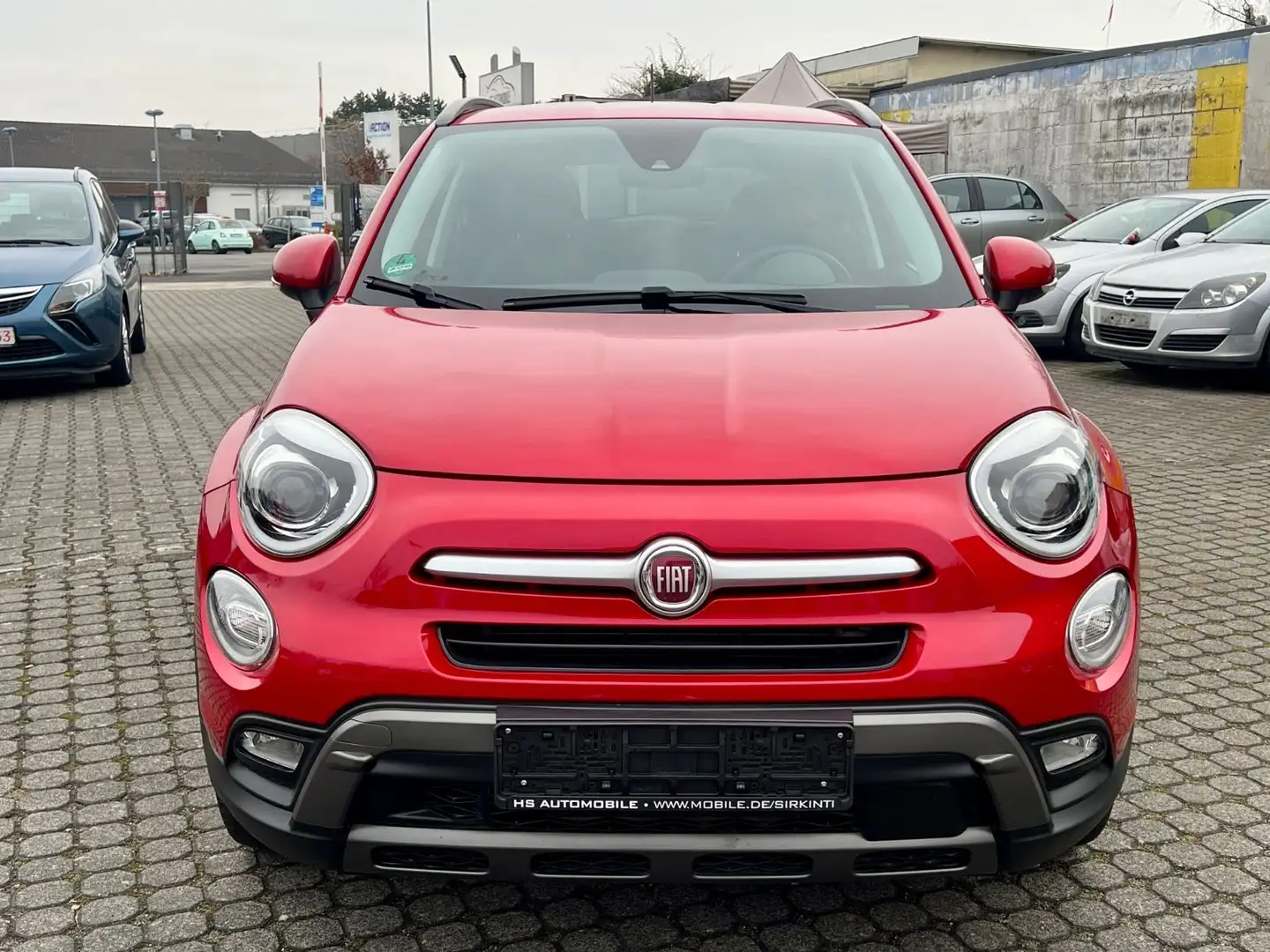 Fiat 500X Cross Plus *NAVI/ XENON/ AUT./ GARANTIE* Rouge - 2