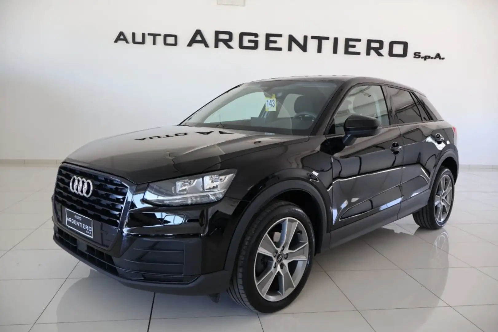 Audi Q2 30 TDI cerchi 18 offroad Nero - 1
