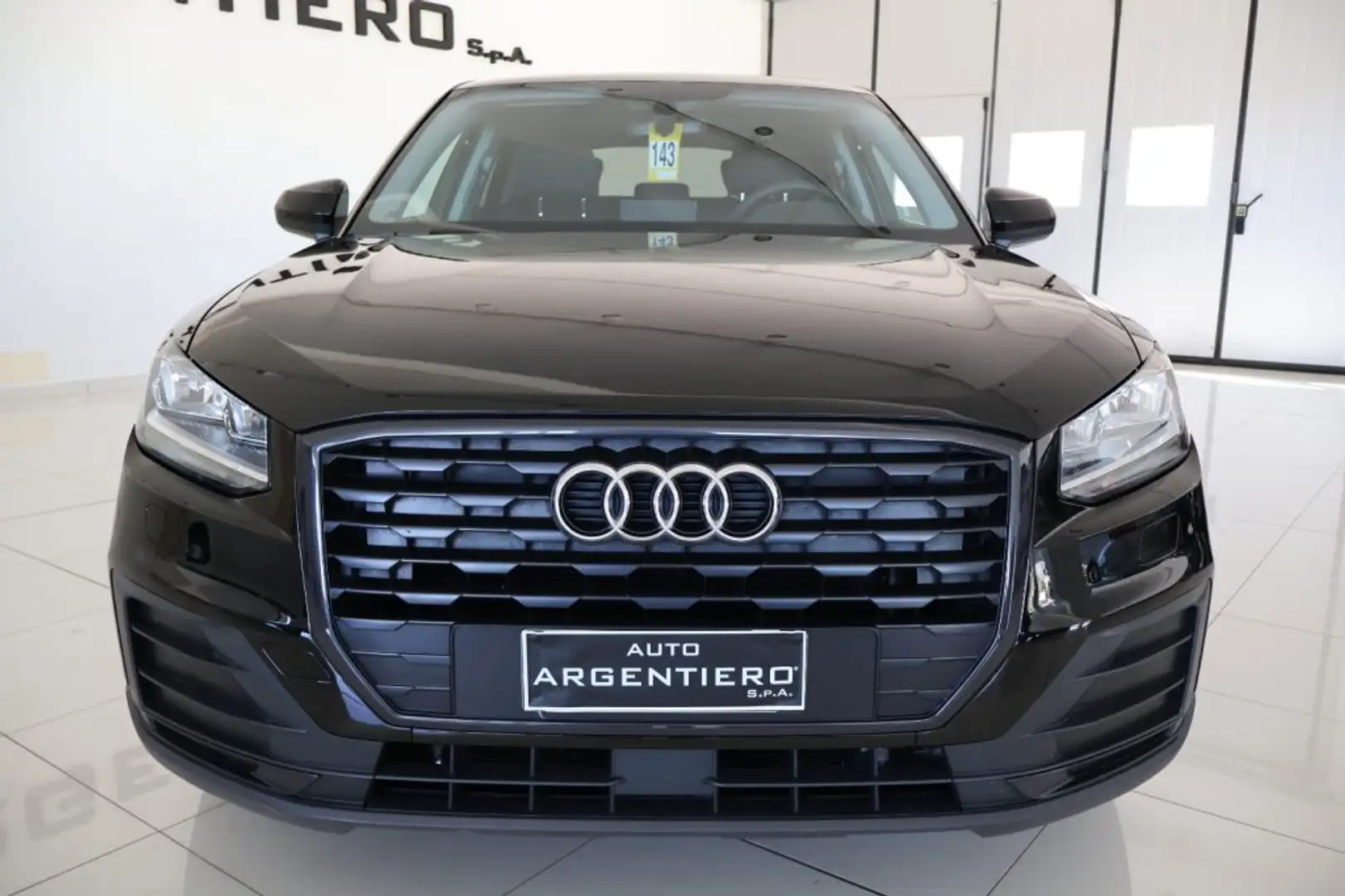 Audi Q2 30 TDI cerchi 18 offroad Nero - 2