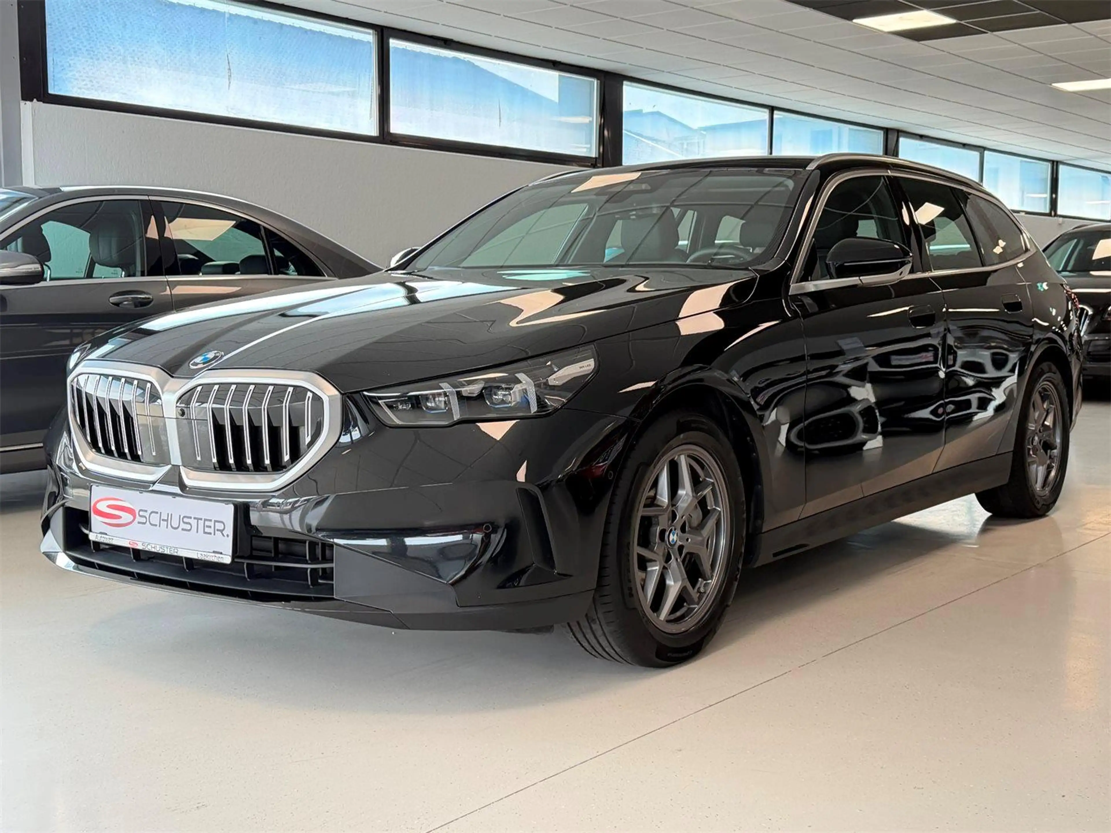 BMW 540 d MHEV xDrive — photo 3