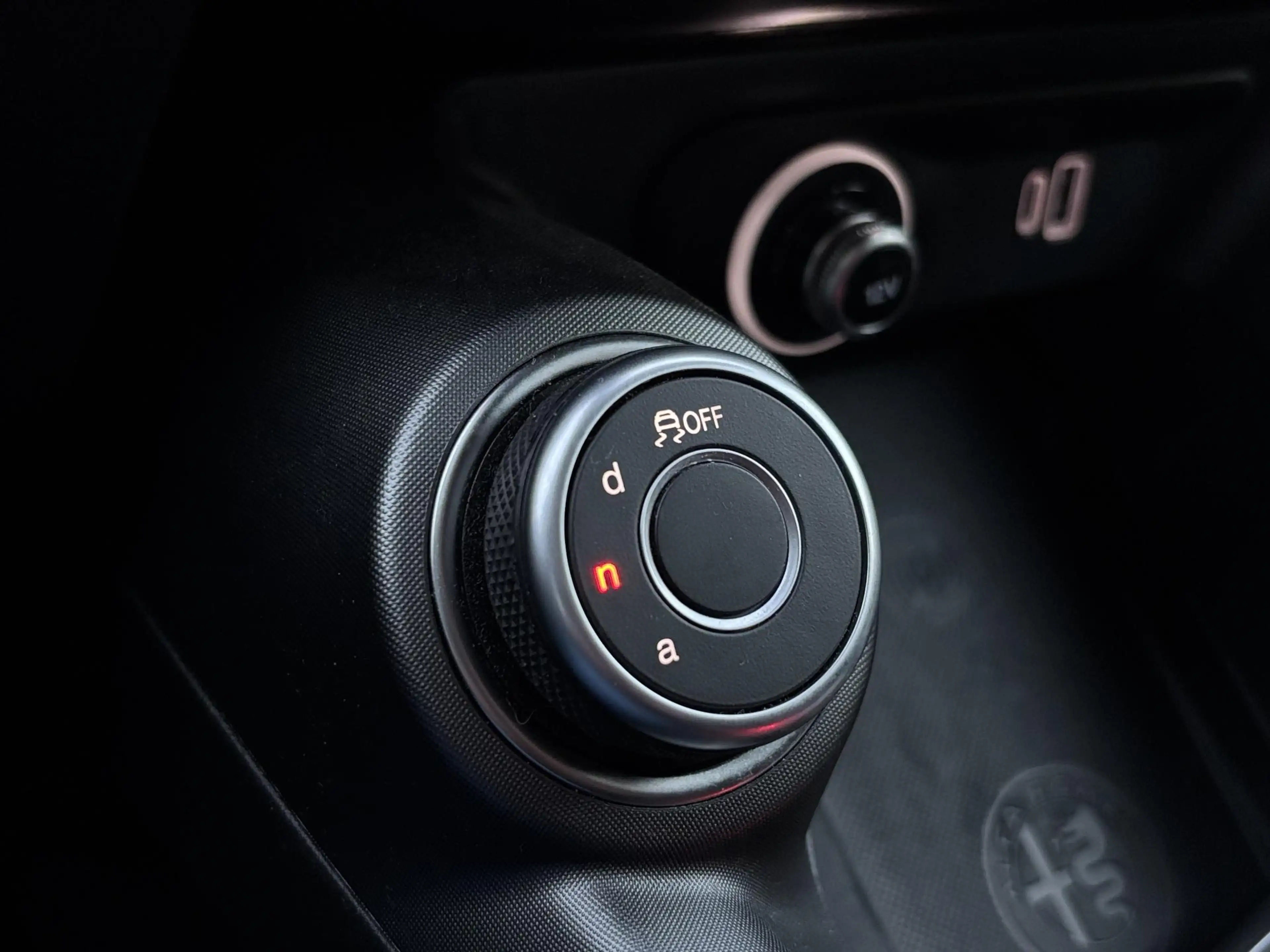 Alfa Romeo Tonale 1.5T Hybrid Edizione Speciale | Apple-Android | De — photo 31
