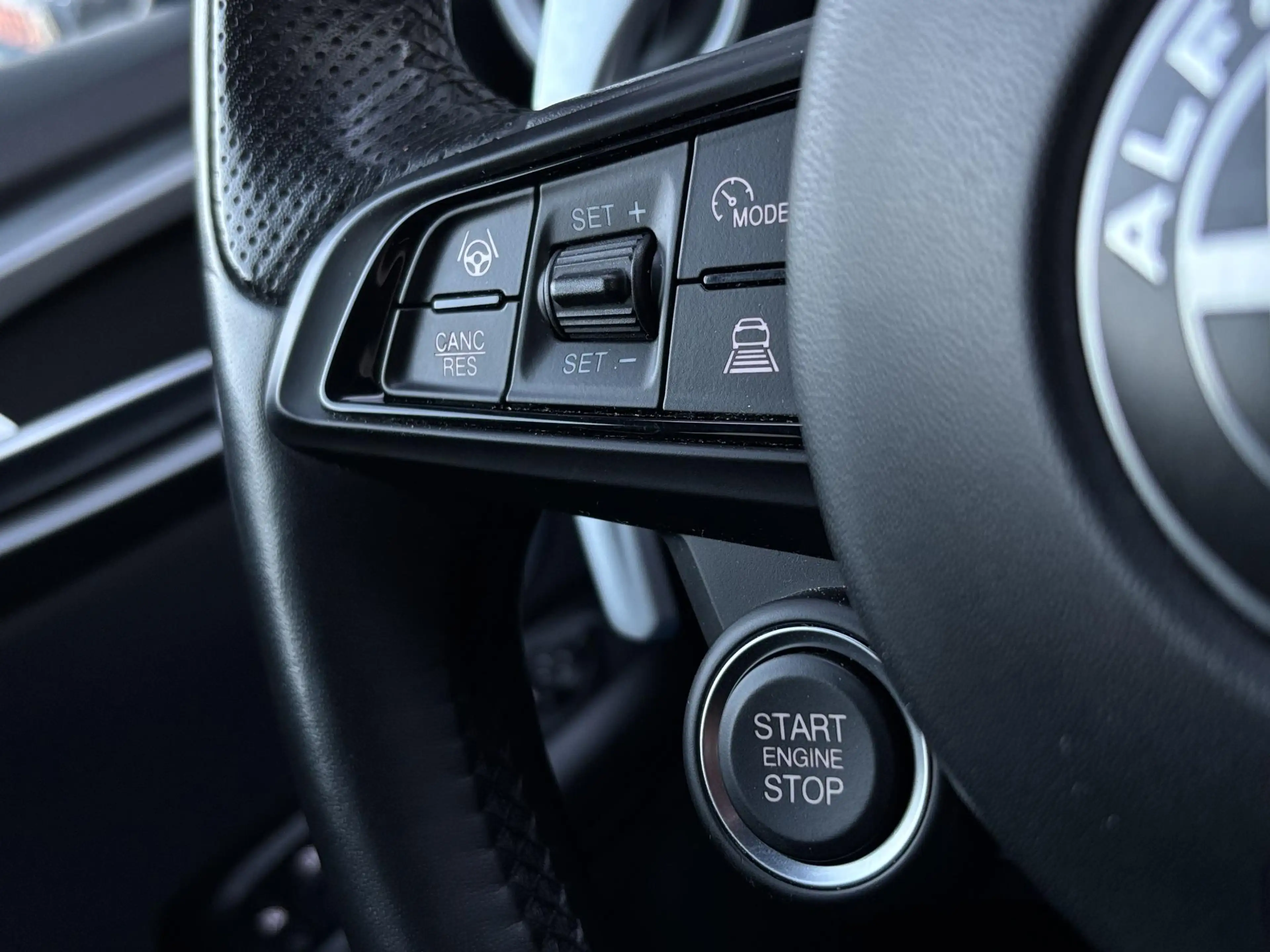 Alfa Romeo Tonale 1.5T Hybrid Edizione Speciale | Apple-Android | De — photo 25