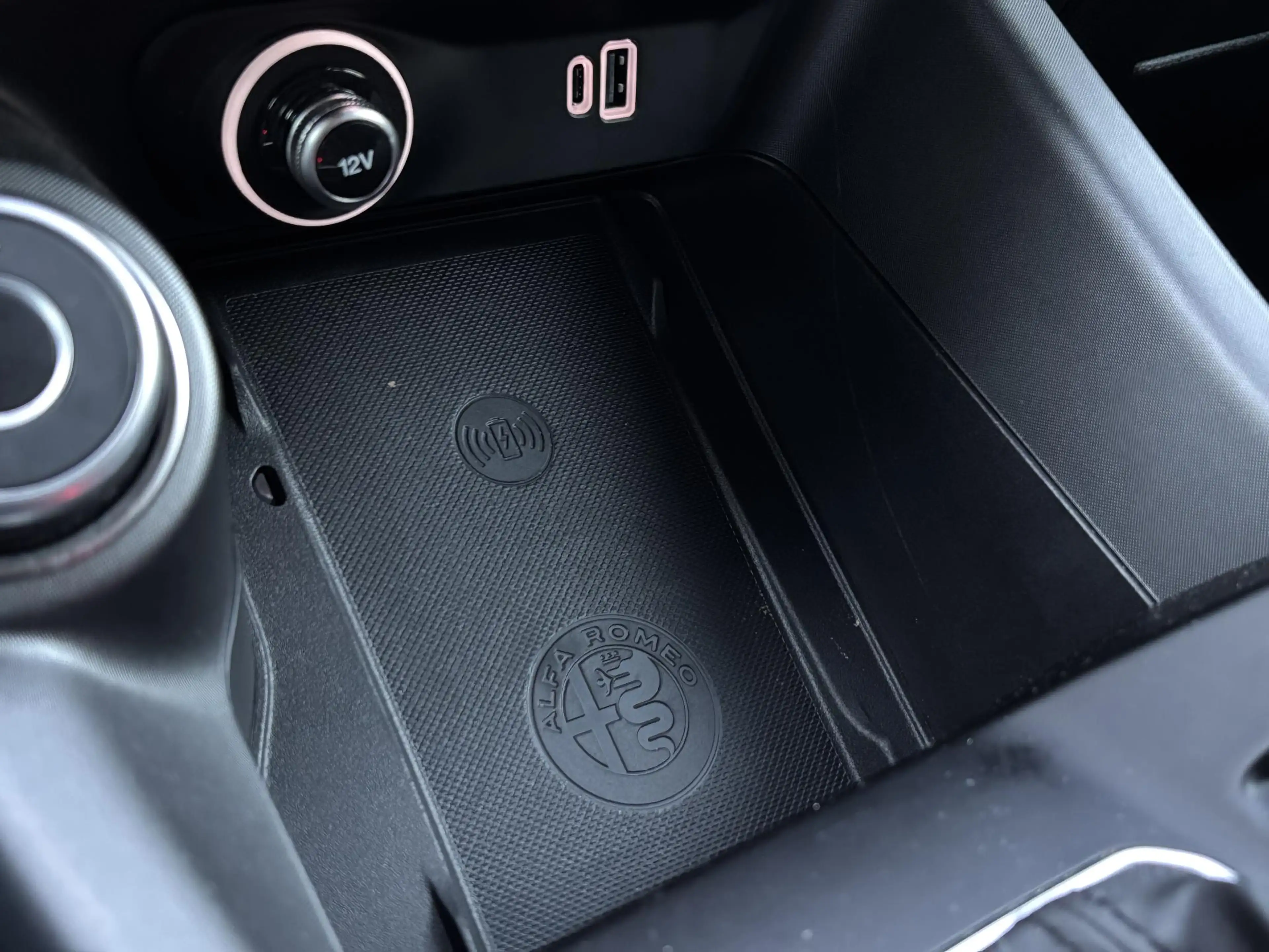 Alfa Romeo Tonale 1.5T Hybrid Edizione Speciale | Apple-Android | De — photo 32