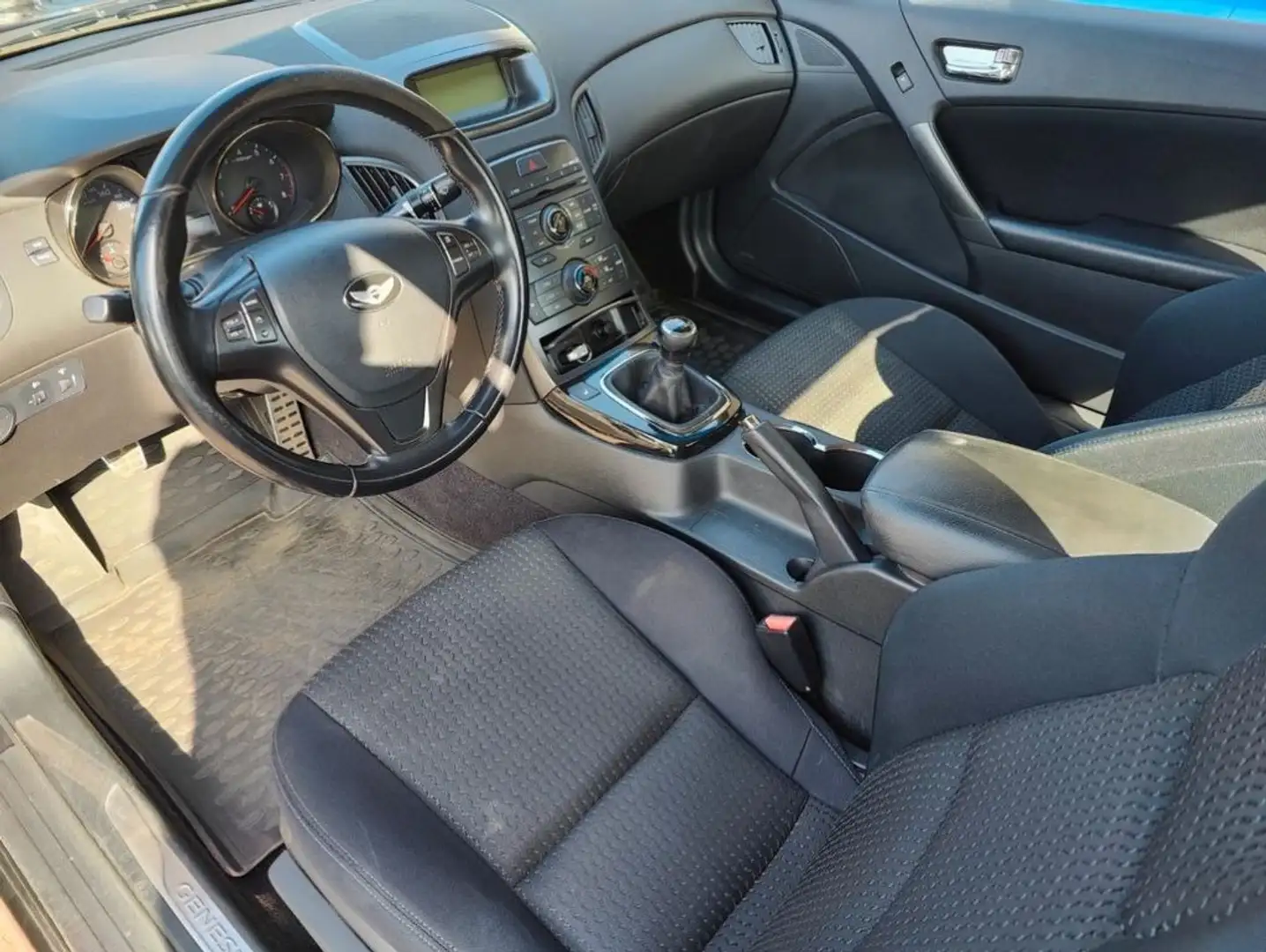 Hyundai Genesis Coupe 2.0 Turbo Sport Negru - 1