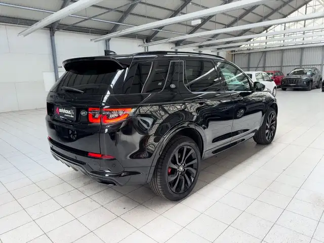 Land Rover Discovery Sport view 5
