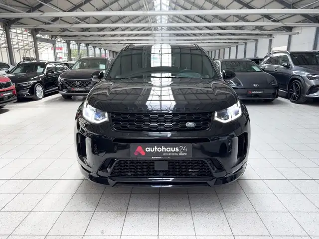 Land Rover Discovery Sport view 2