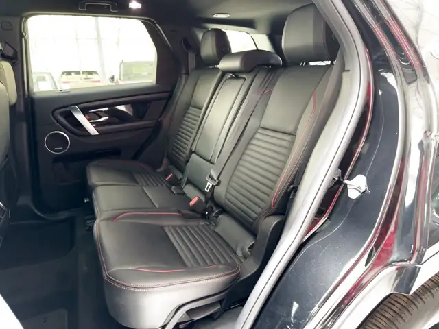 Land Rover Discovery Sport view 15