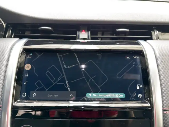Land Rover Discovery Sport view 12