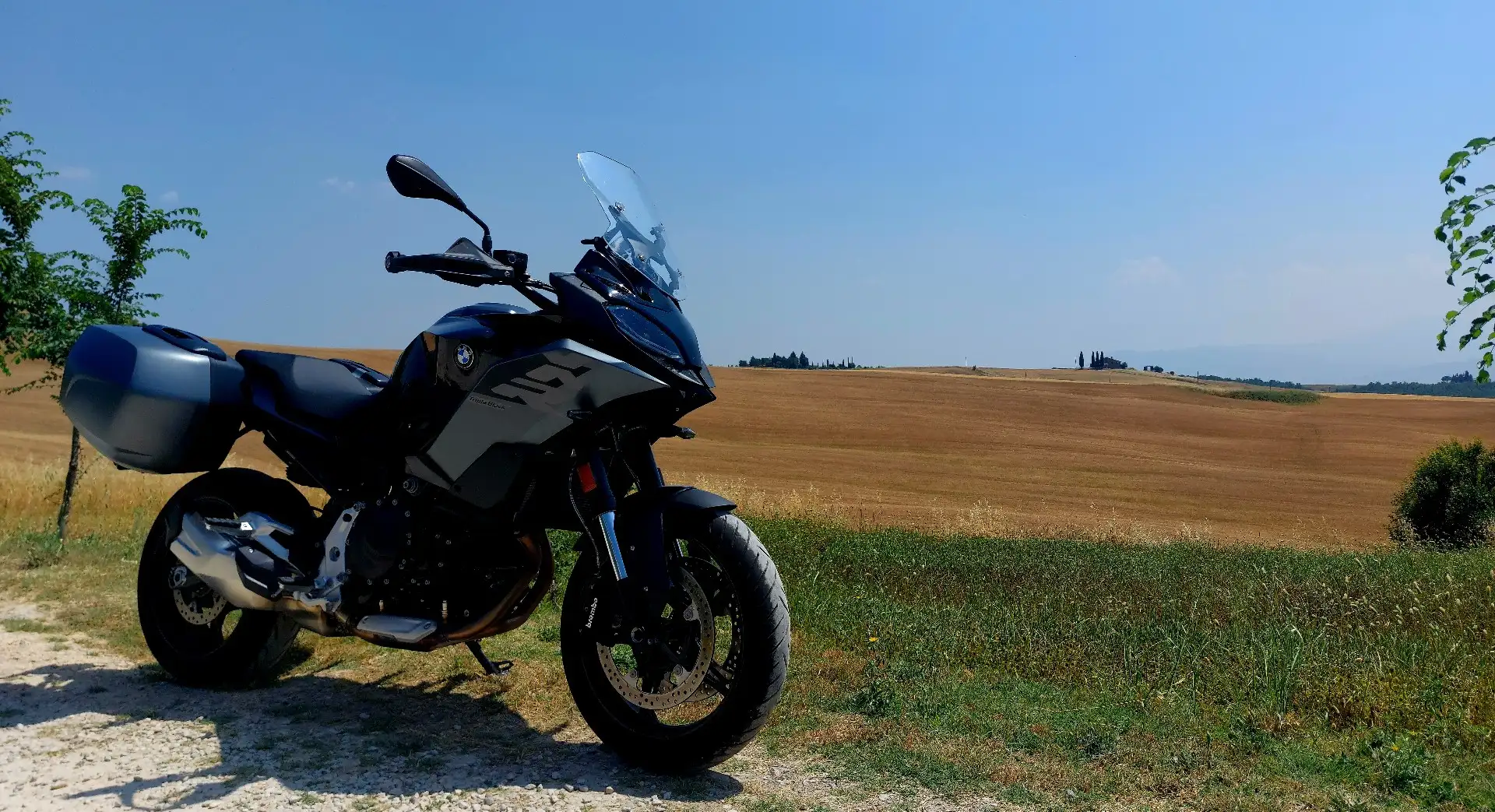 BMW F 900 XR Noir - 2