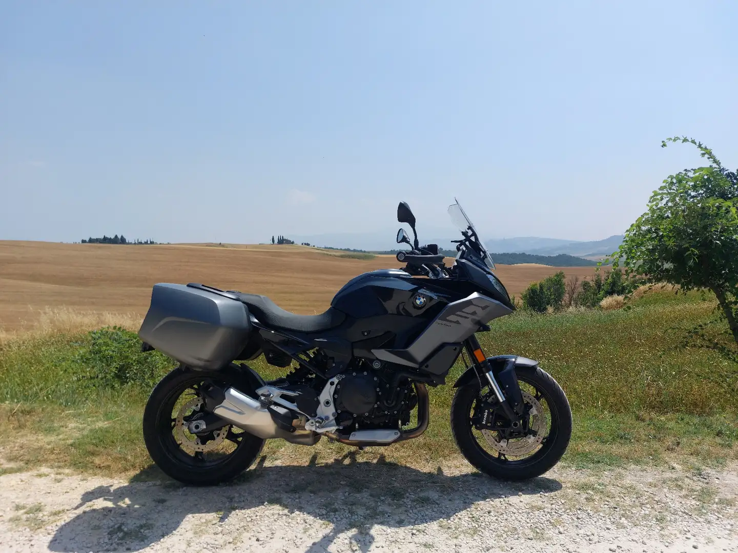 BMW F 900 XR Noir - 1
