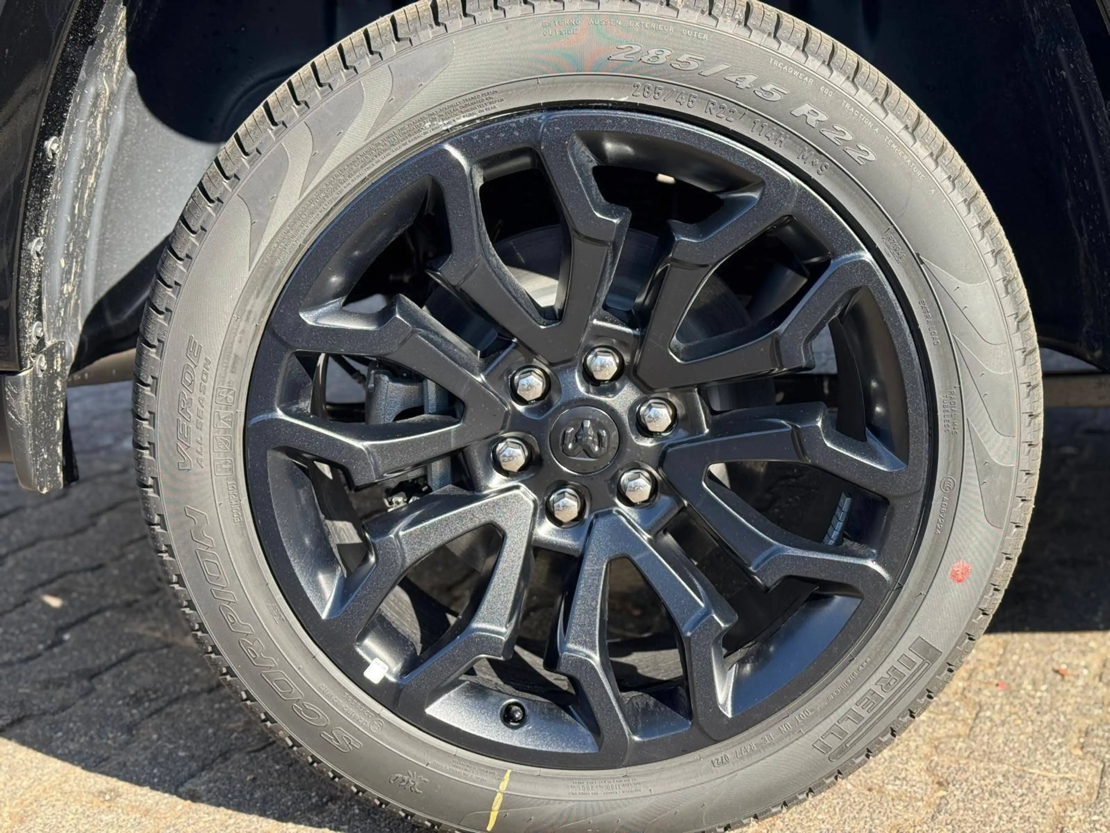 Dodge RAM Limited Night offizielles Fahrzeug, RamBoxen — photo 13