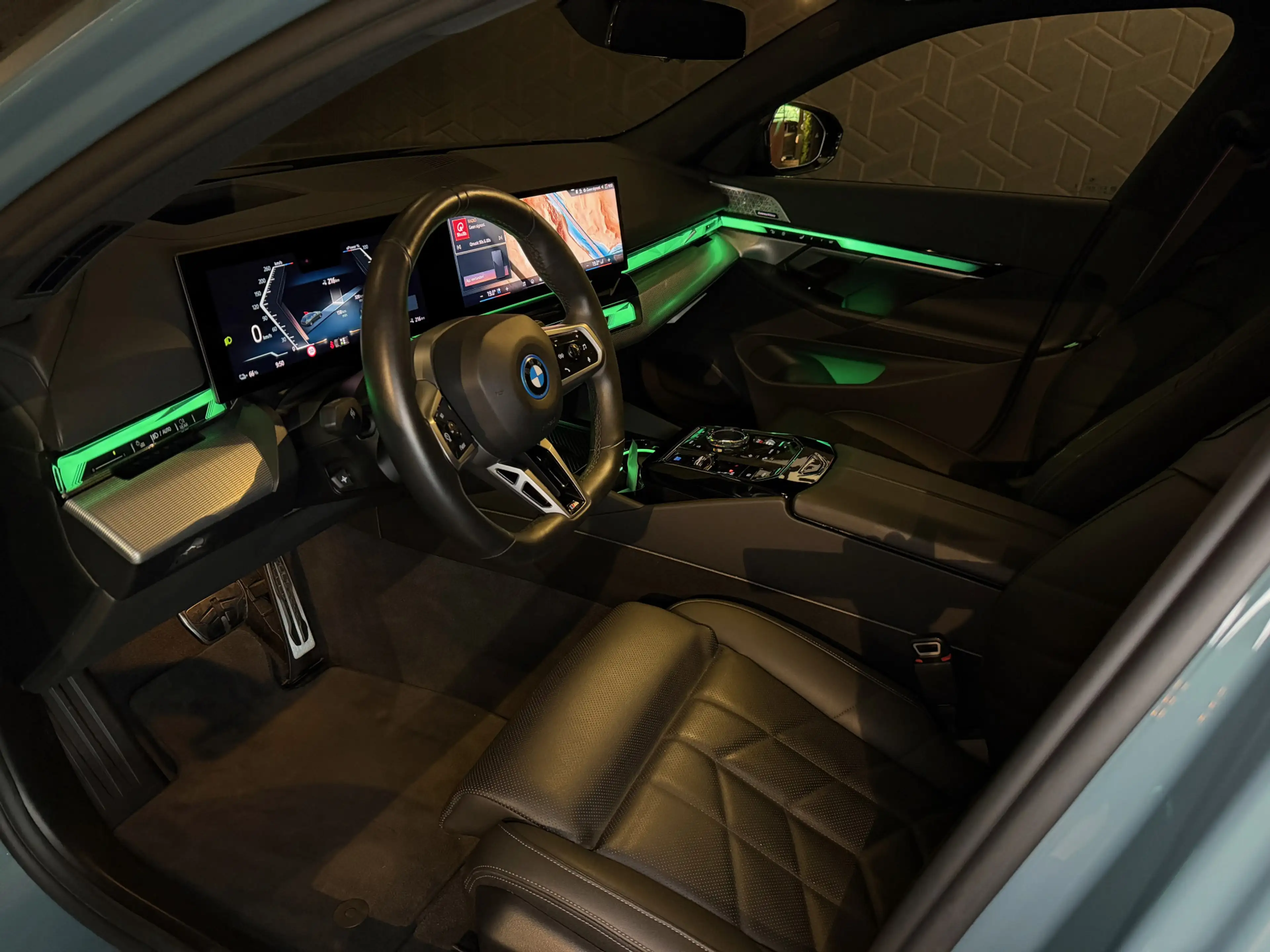 BMW i5 Touring eDrive40 M Sport | Pano | Bowers & Wilkins — photo 9