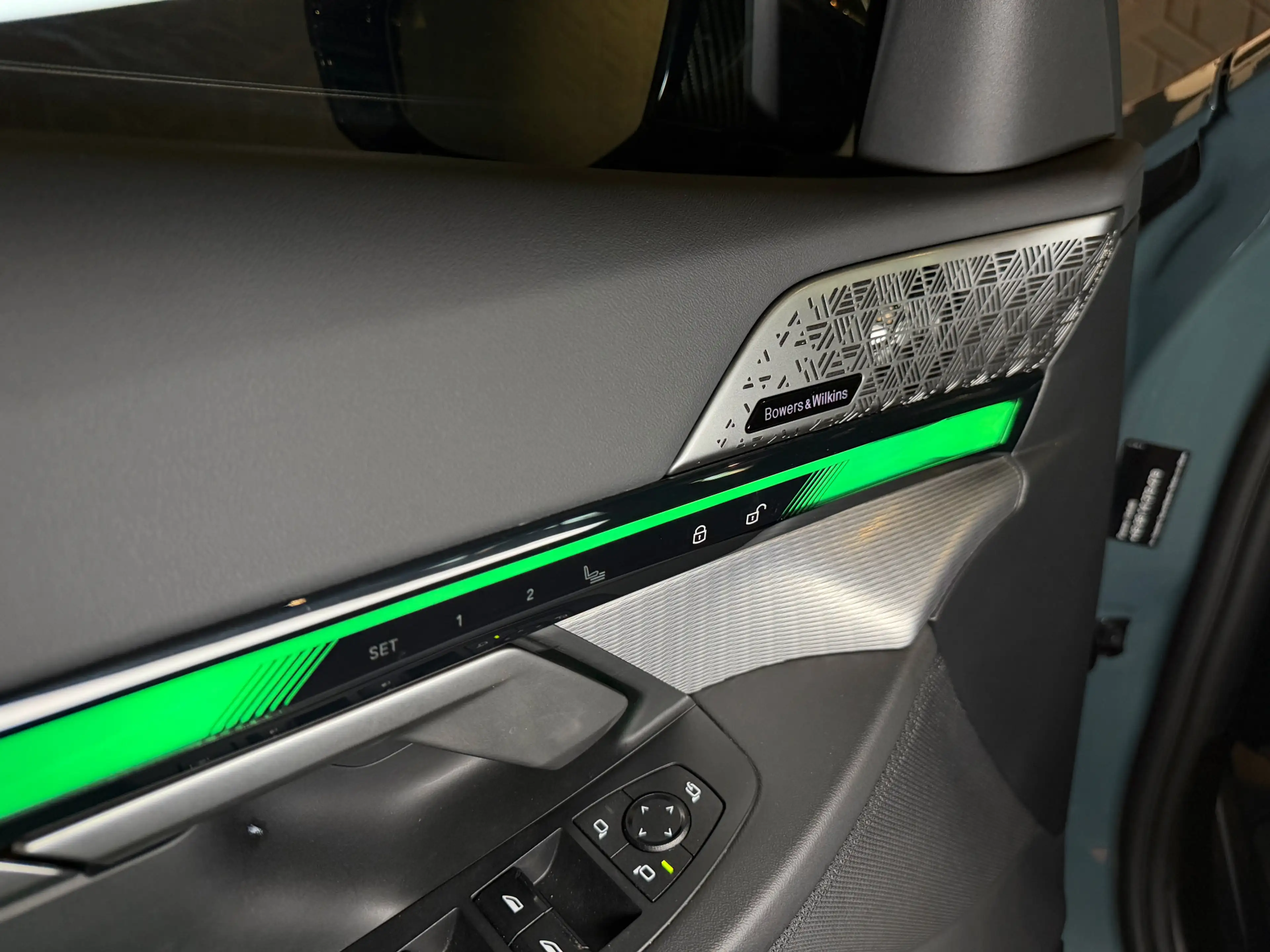 BMW i5 Touring eDrive40 M Sport | Pano | Bowers & Wilkins — photo 17