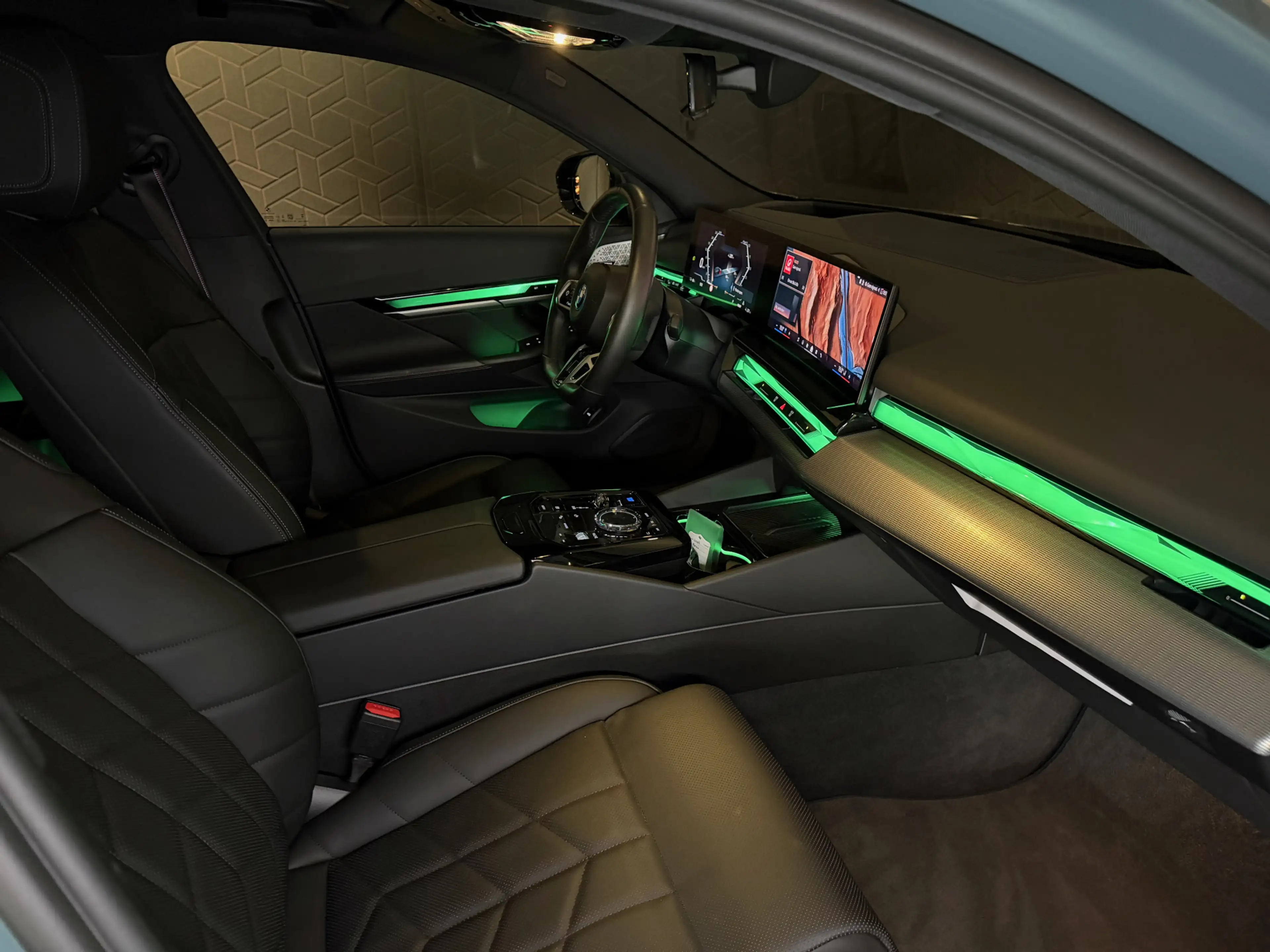 BMW i5 Touring eDrive40 M Sport | Pano | Bowers & Wilkins — photo 15