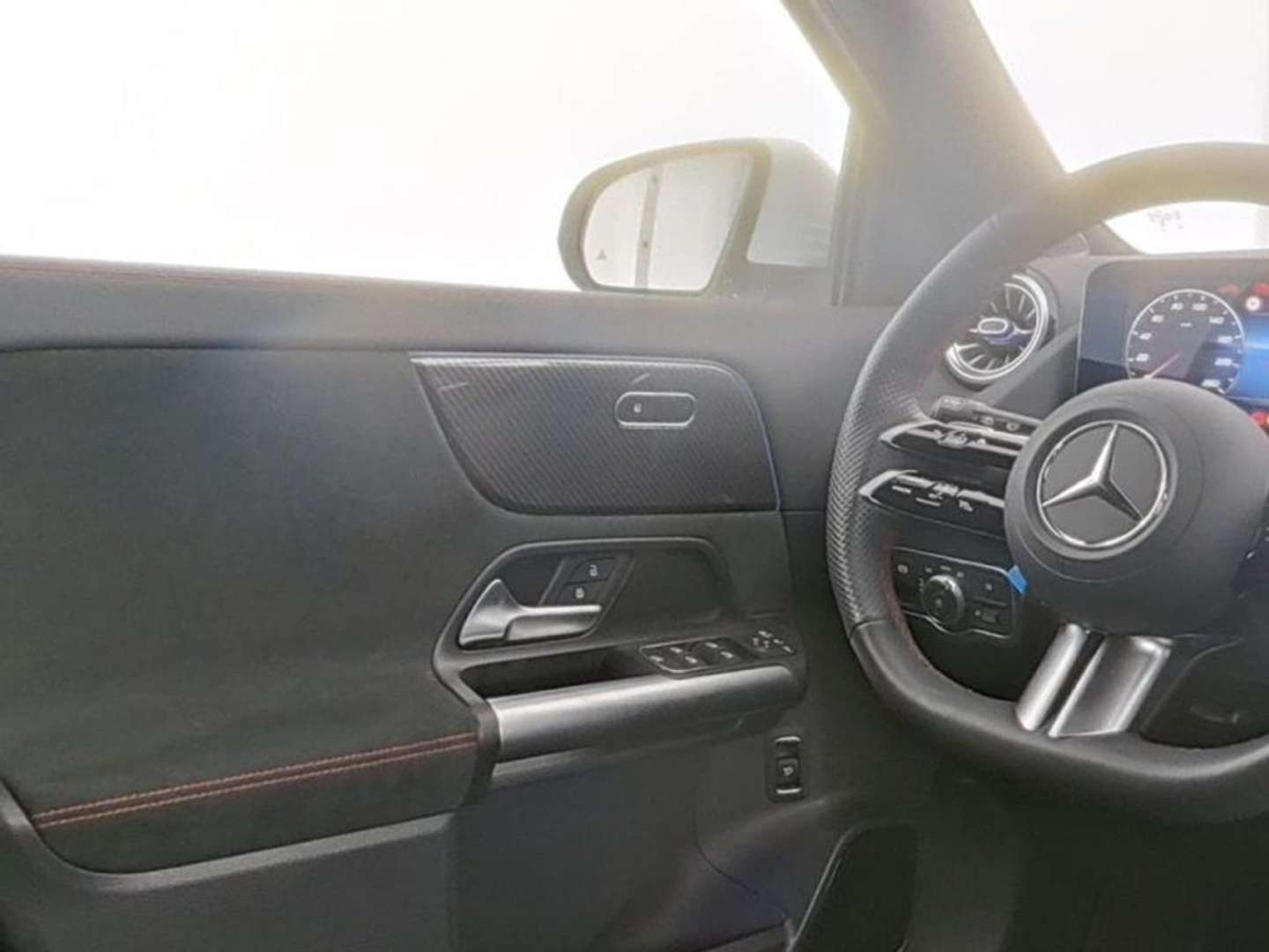 Mercedes GLA 180 AMG Line -  - Joinsteer - #4