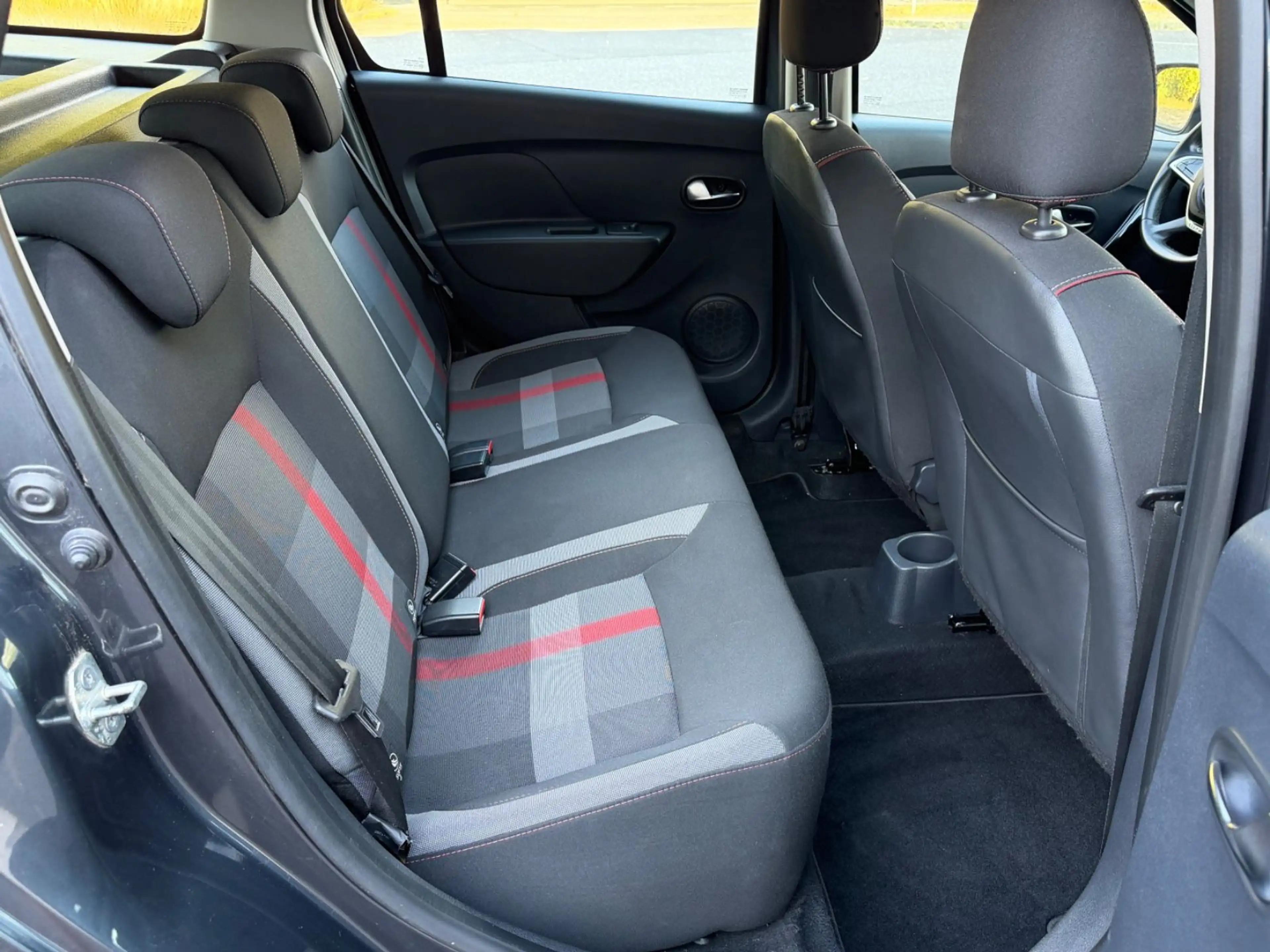 Dacia Logan MCV TCe 90 Stepway Navi Kamera PDC Klima — photo 11