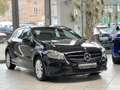 Mercedes-Benz A 180 A 180 Style BlueEf*PANO*KAMERA*SHZ*TPM*ALLWETTER Schwarz - thumbnail 1