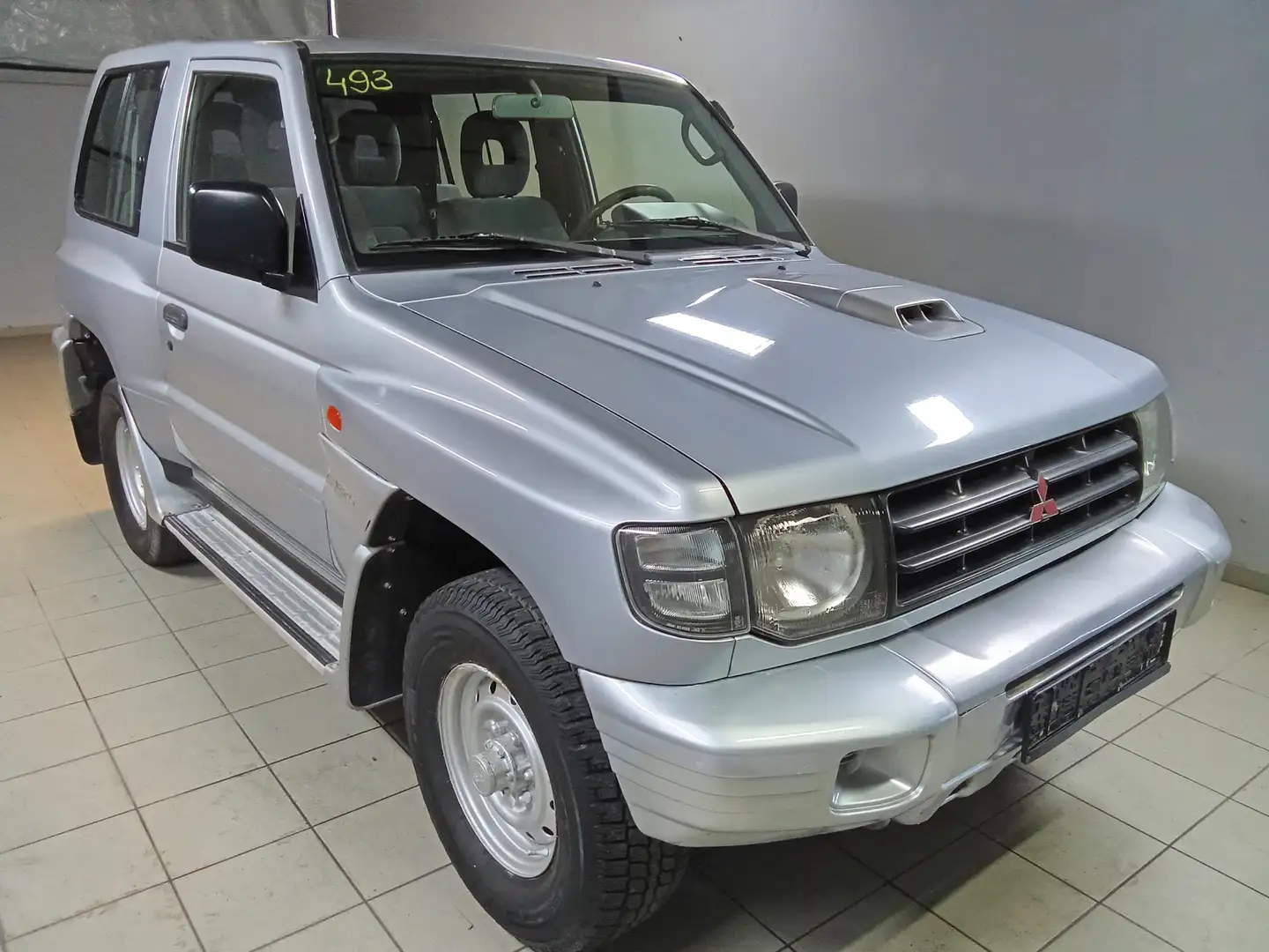 Mitsubishi Pajero TD Classic 2500 (3trg.) Argent - 2