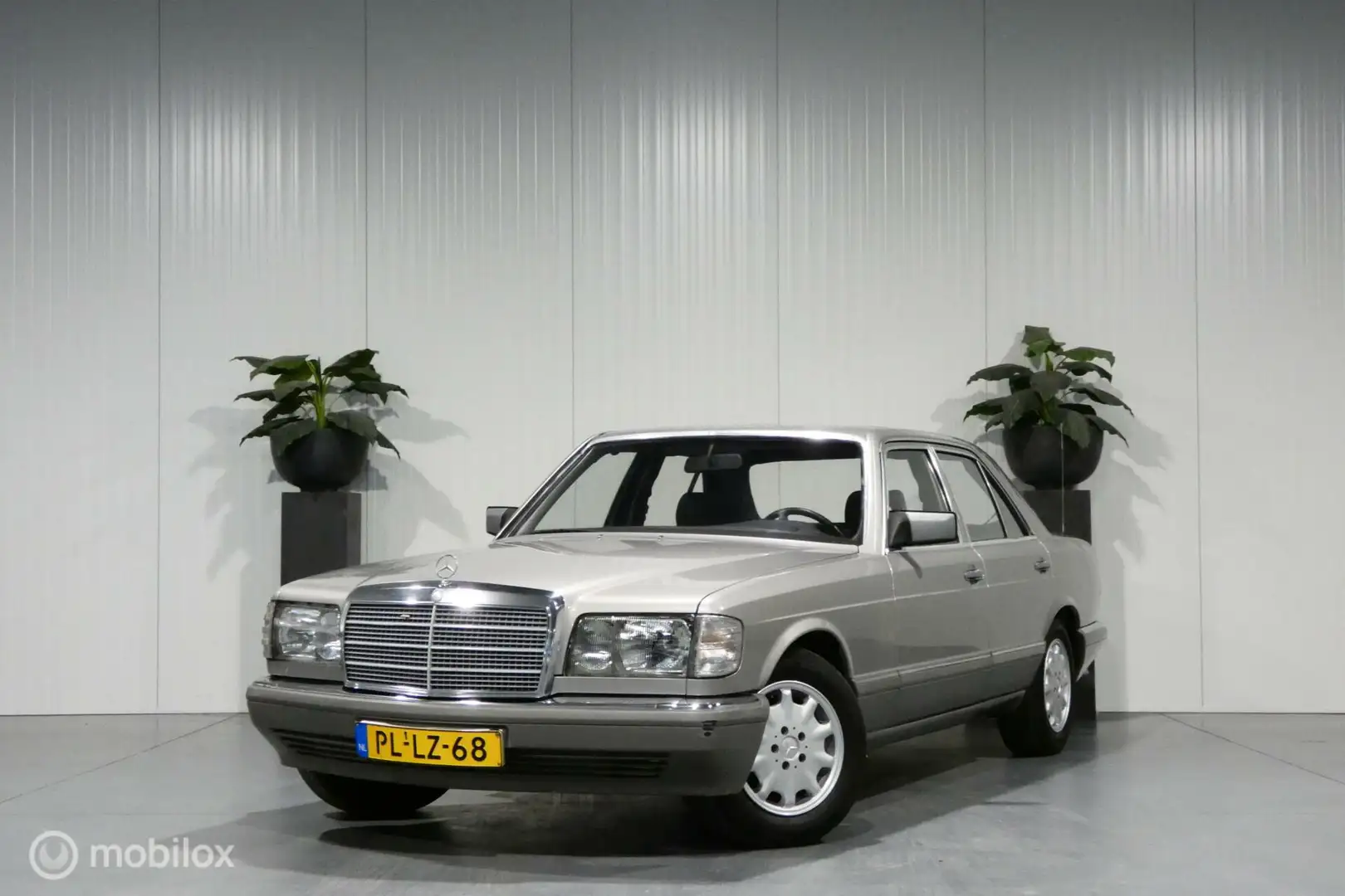 Mercedes-Benz 500 200-500 300 E 4-Matic Gri - 1
