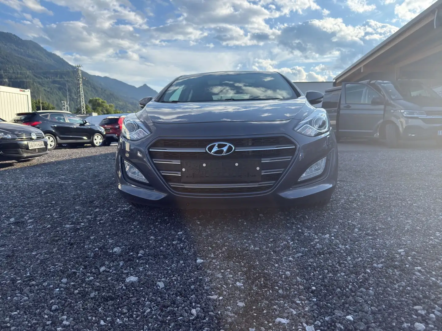 Hyundai i30 1,6 CRDi DCT Start/Stopp Premium Plateado - 2