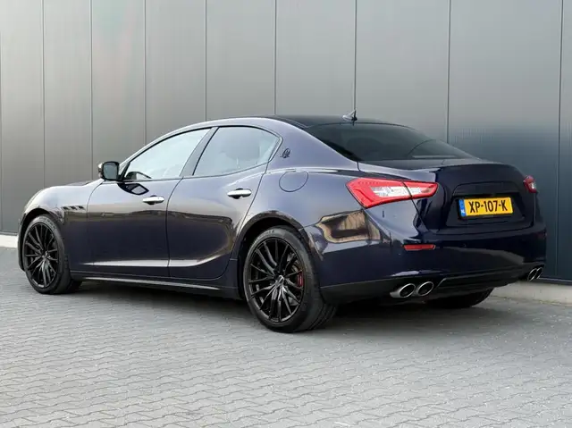 Maserati Ghibli view 11