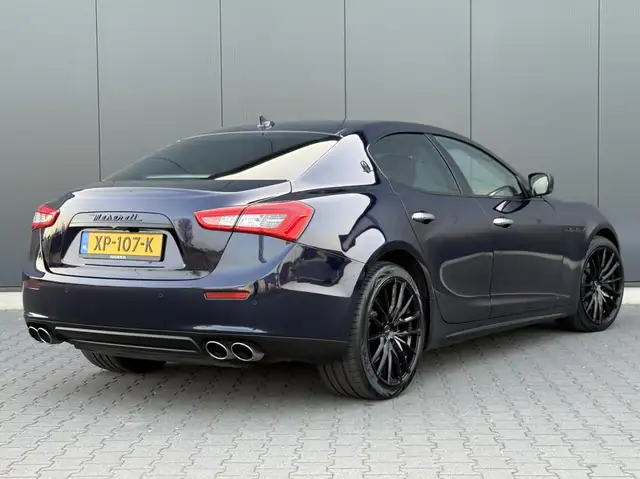 Maserati Ghibli view 4