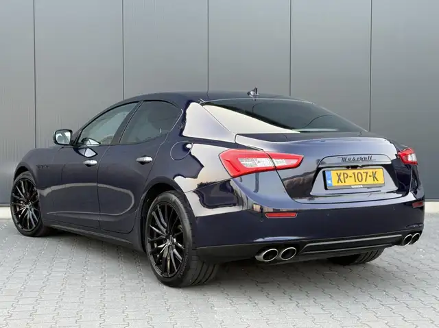 Maserati Ghibli view 3
