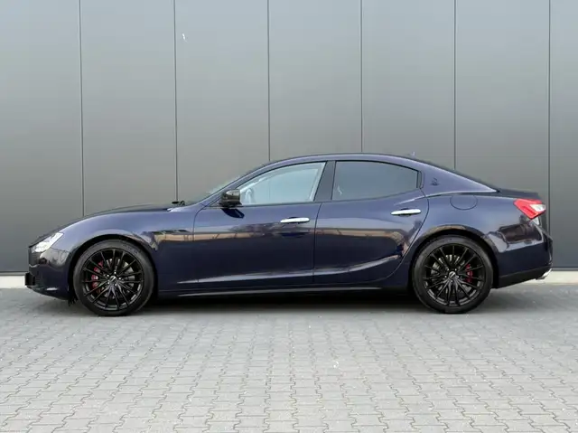 Maserati Ghibli view 9