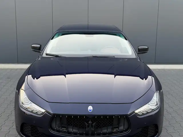 Maserati Ghibli view 14