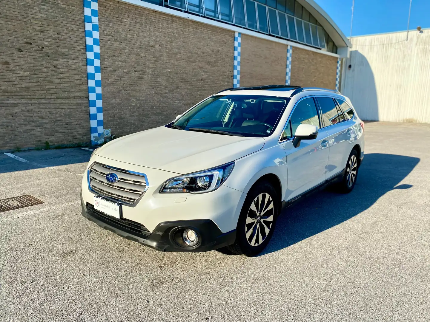Subaru OUTBACK 2.0d Style lineartronic my17 150cv Blanc - 1