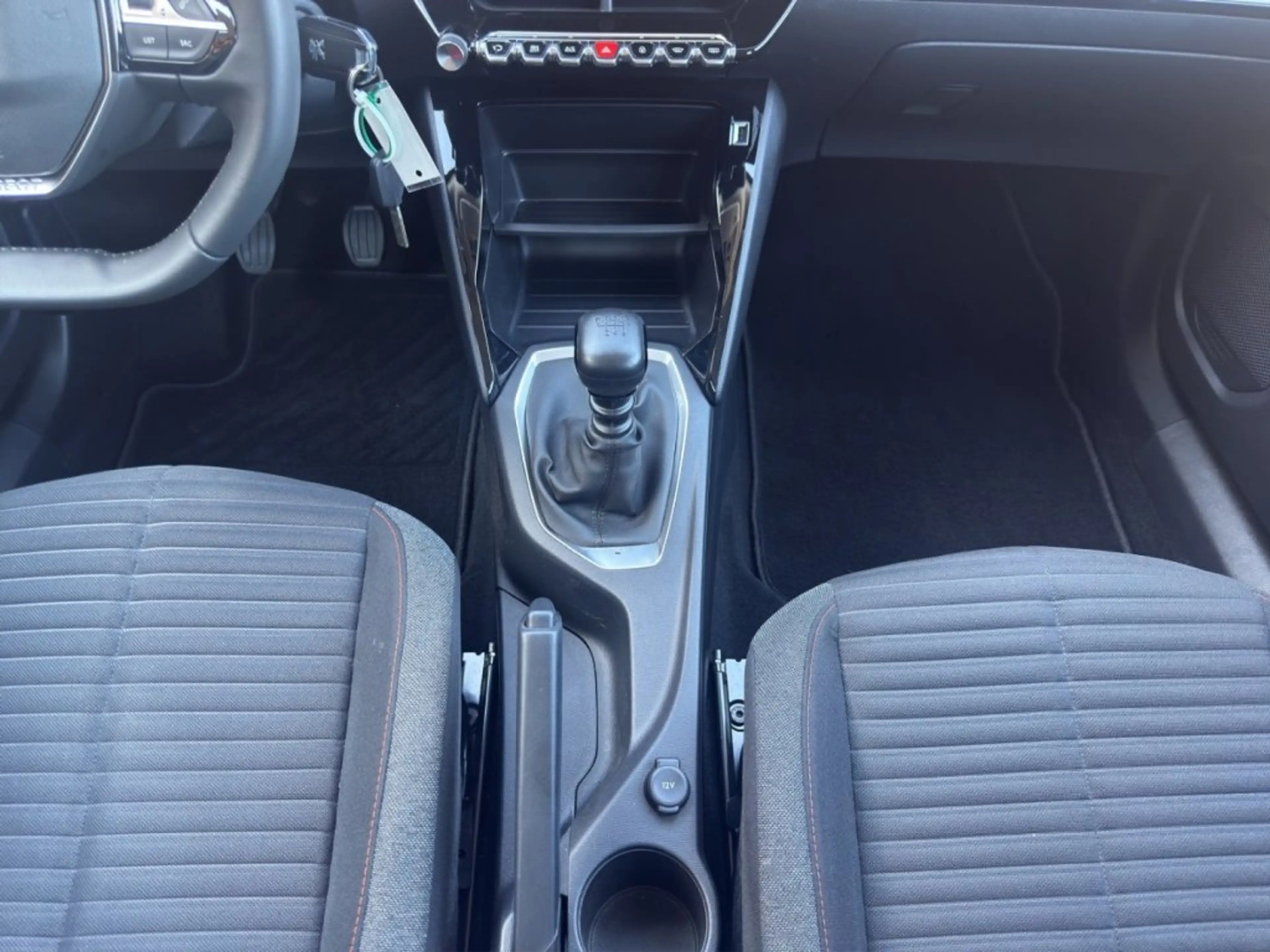 Peugeot 2008 ACTPK PT100 — photo 10