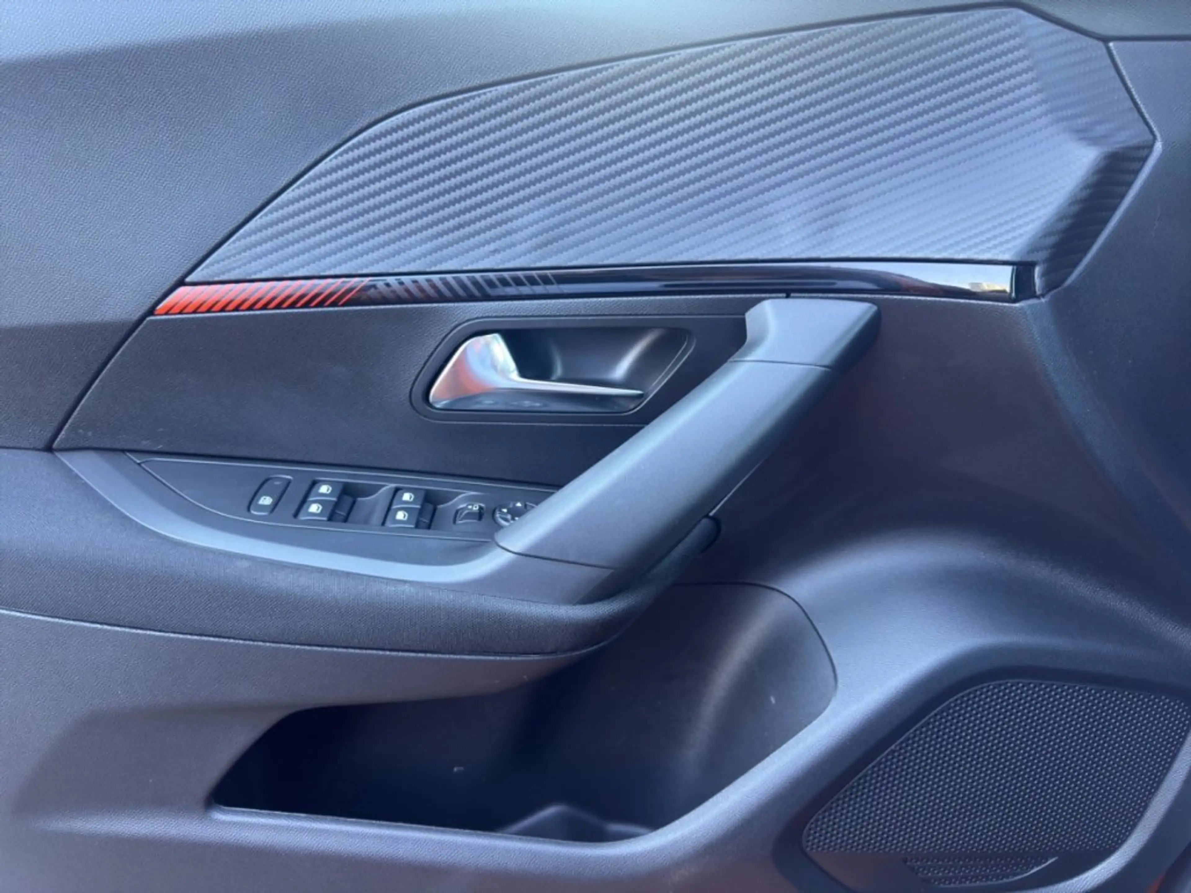 Peugeot 2008 ACTPK PT100 — photo 15