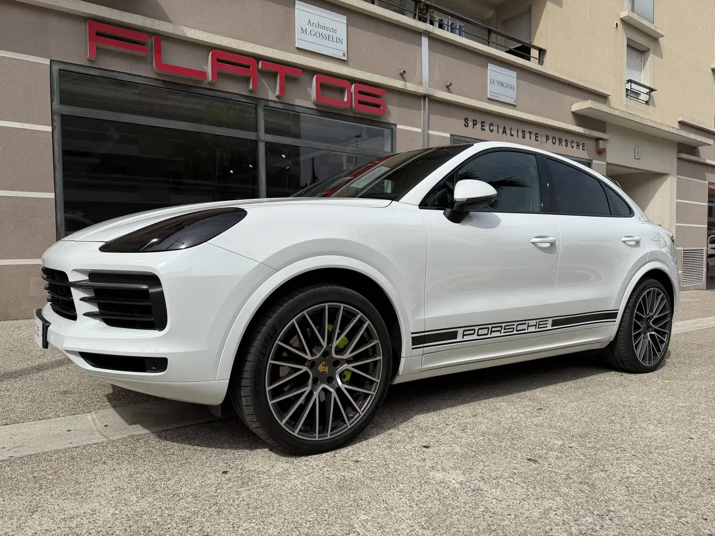 Porsche Cayenne III 3.0 V6 462ch E-Hybrid Weiß - 1