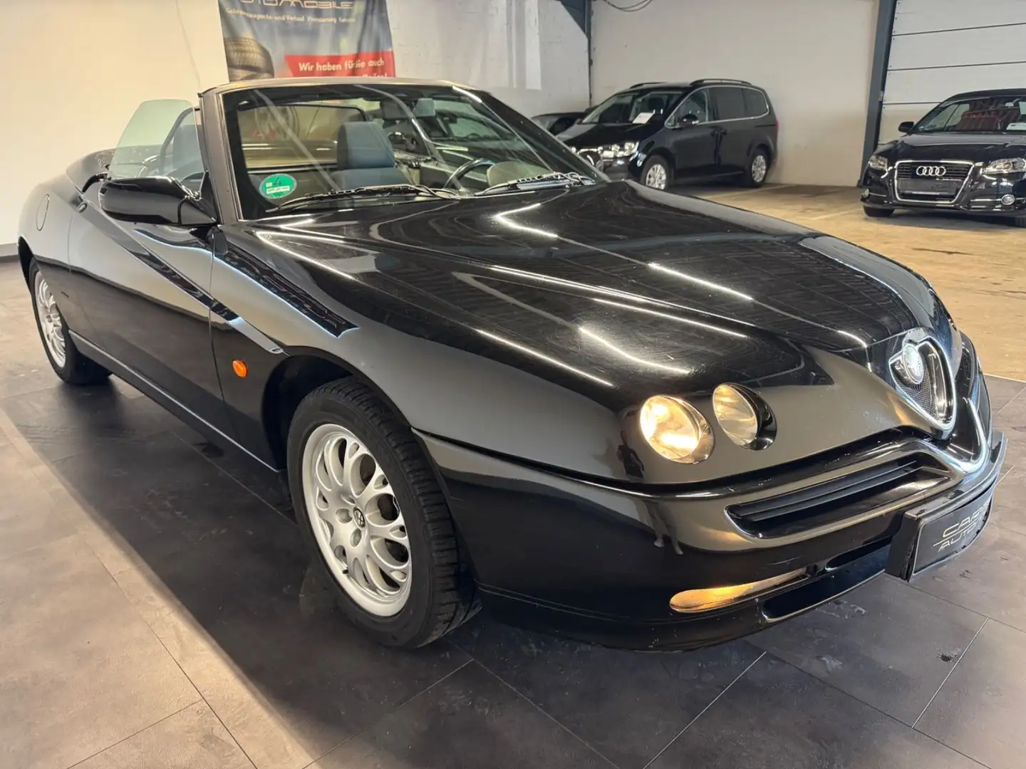Alfa Romeo Spider 1.8 T.Spark**Original mit Klima** Noir - 2