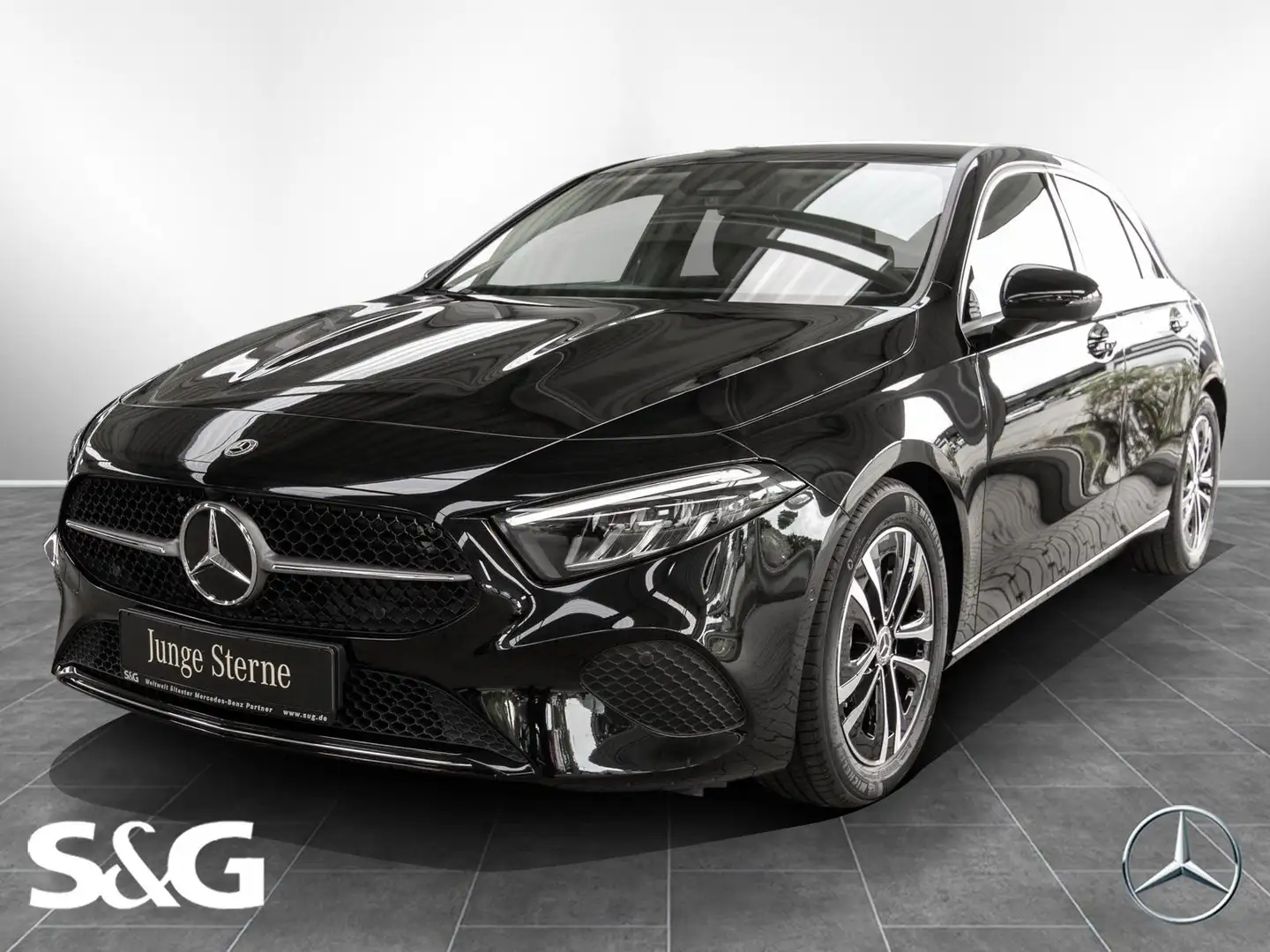 Mercedes-Benz A 180 Kompaktlimousine Progressive RüKam+AHK+17 Negro - 1