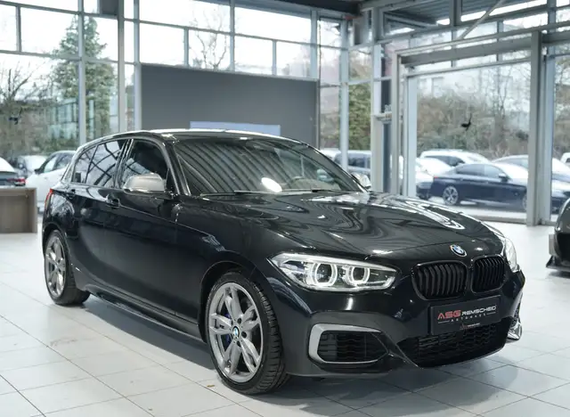 BMW 1 Series view 5