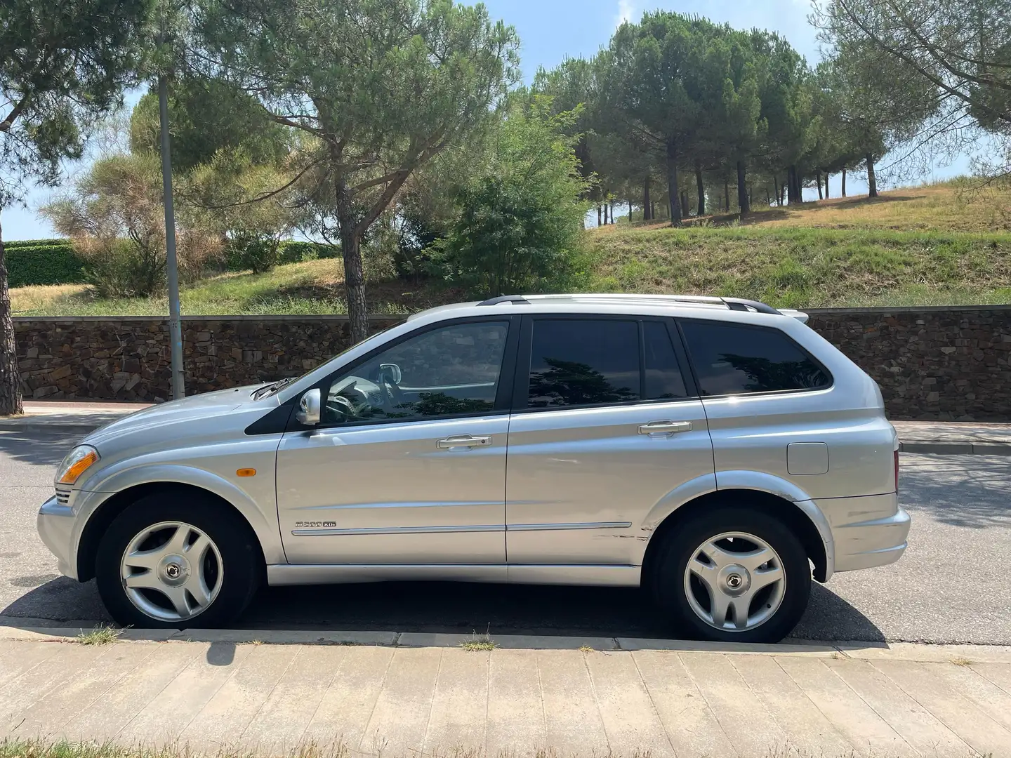 SsangYong Kyron Kyron 200Xdi Sport Srebrny - 1