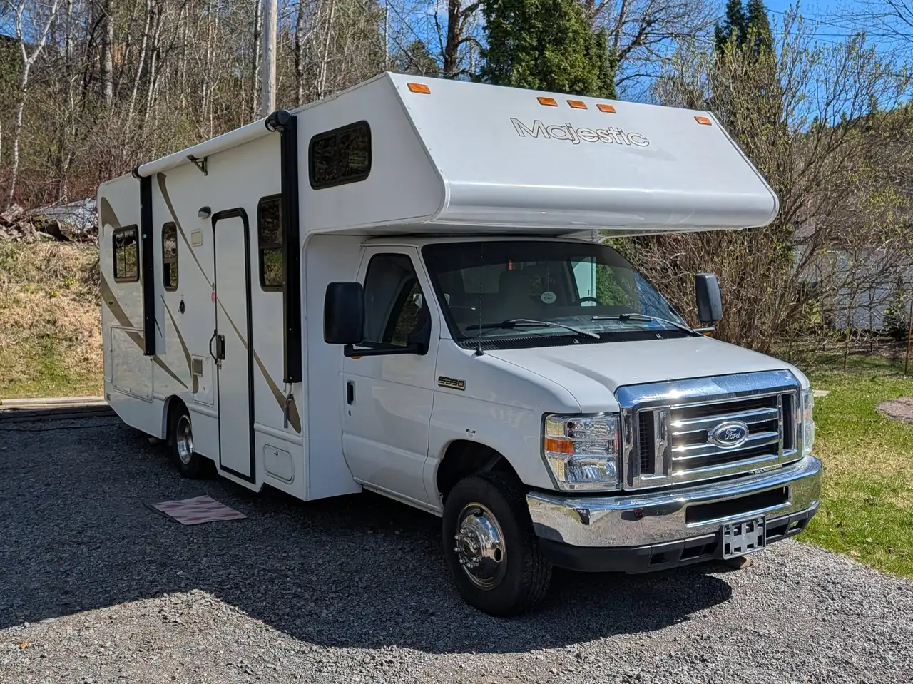 2014 Ford Econoline