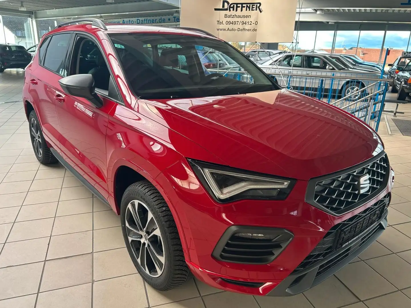 SEAT Ateca 1.5 TSI ACT 110kW FR DSG/SZHZG/KAMERA Rojo - 1