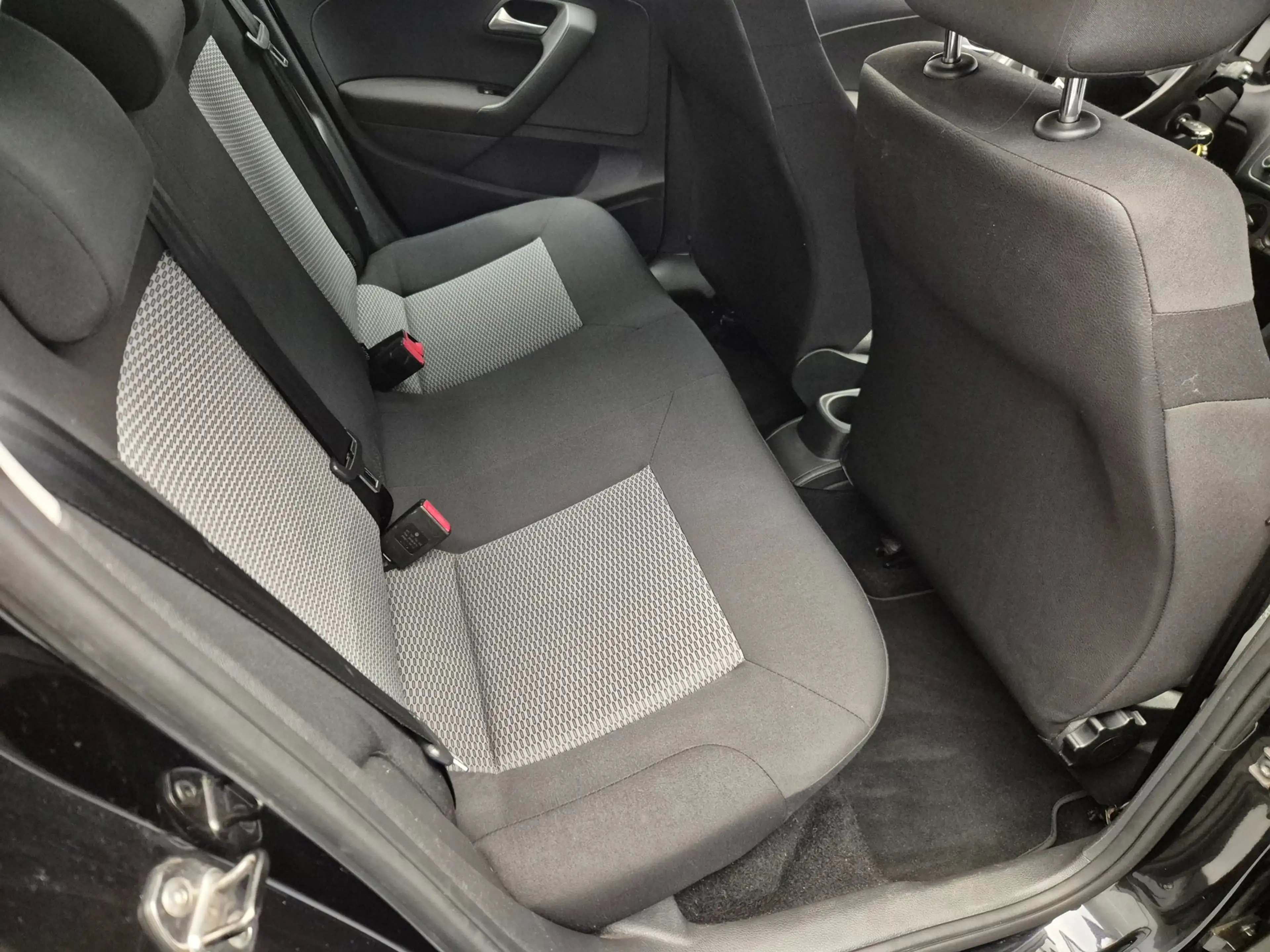 Volkswagen Polo 1.2 TSI Highline 5 Deurs Airco Bleu Tooth Alu Velg — photo 11