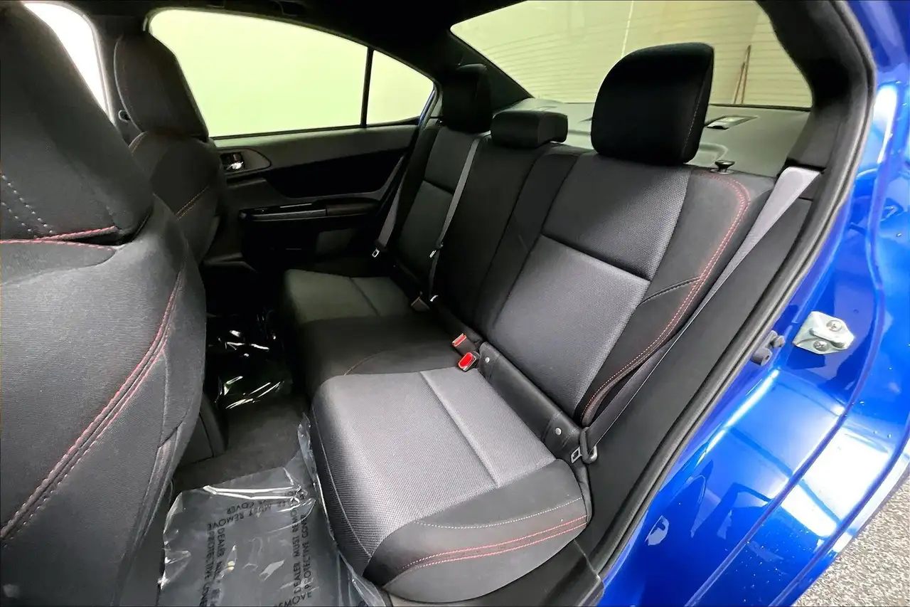 Subaru WRX снимка Subaru WRX