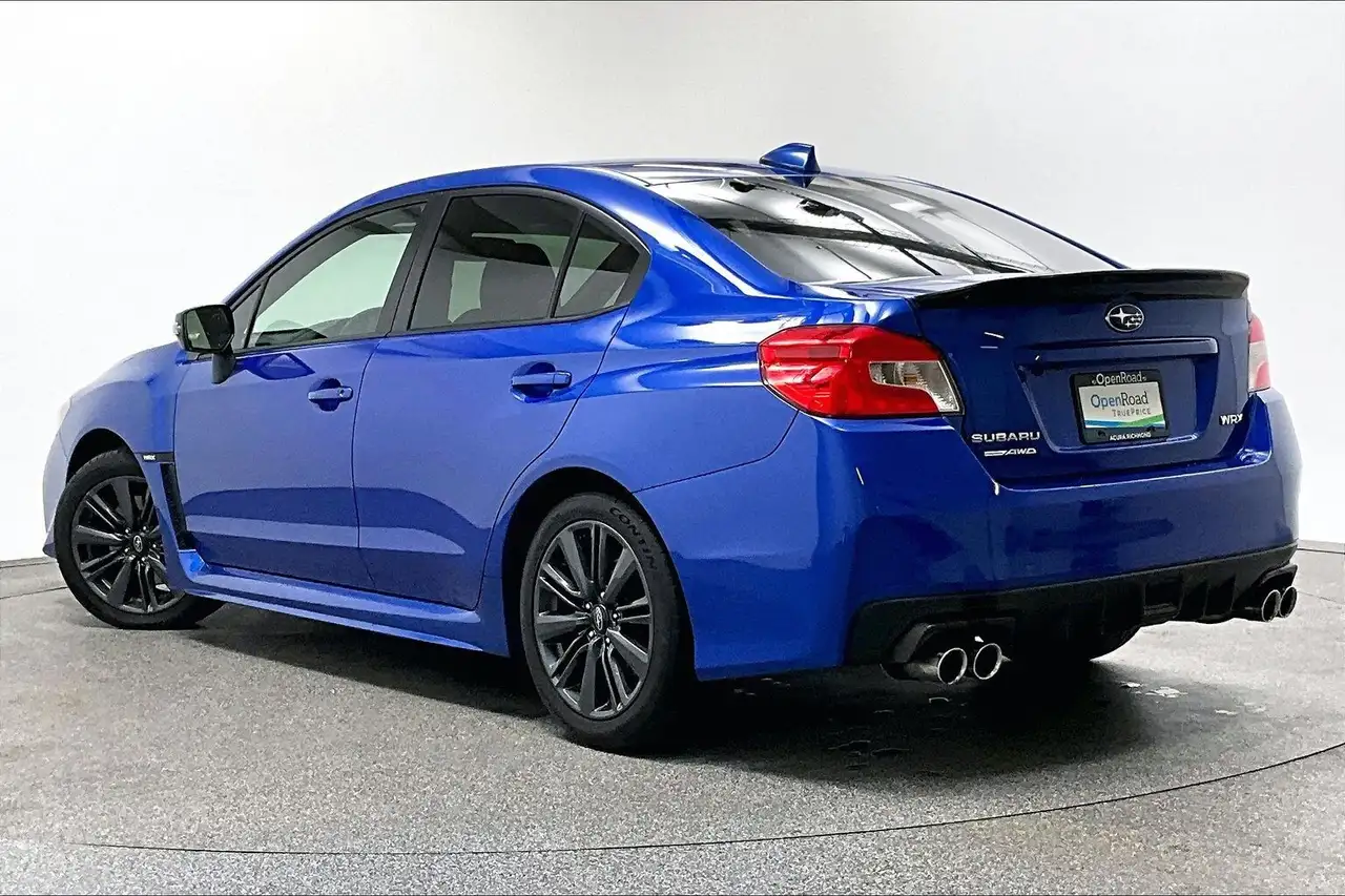 Subaru WRX снимка Subaru WRX