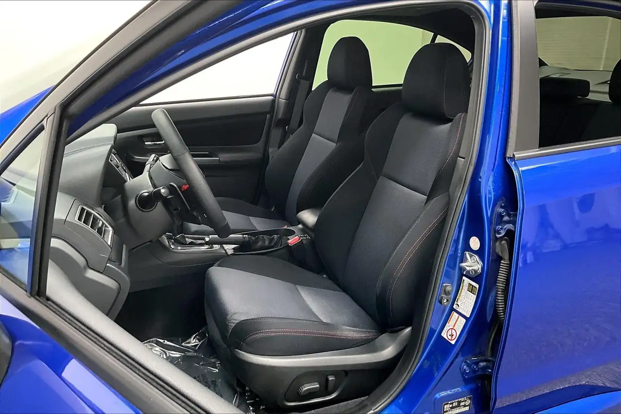 Subaru WRX снимка Subaru WRX