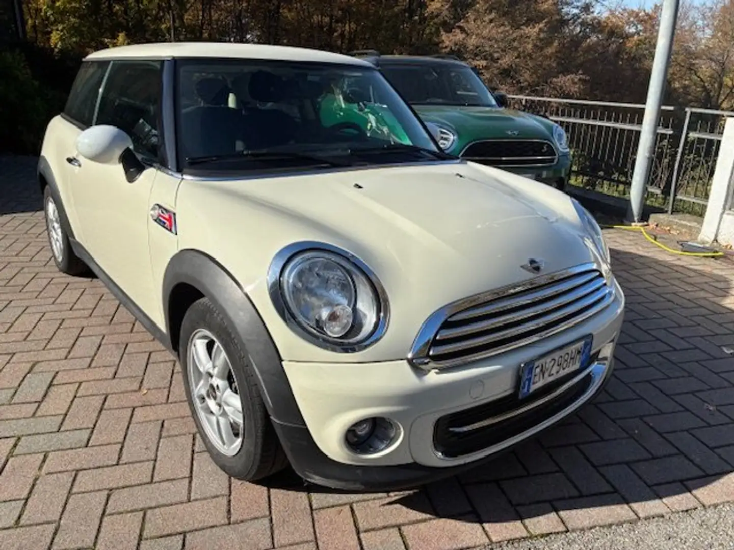 MINI One Mini III R56 2007 Hatchback 1.6 s/clima Blanco - 1