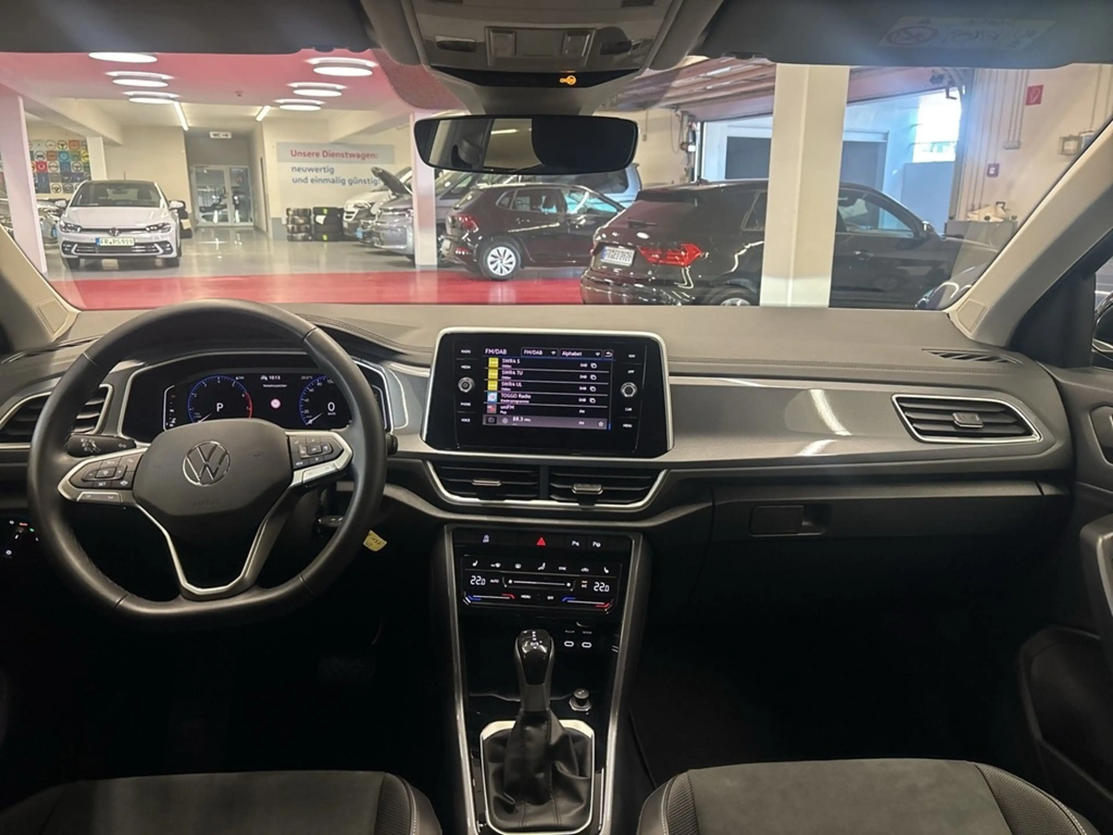 Volkswagen T-Roc Style 1.5 TSI DSG Navi LED ACC Rückfahrkamera — photo 7