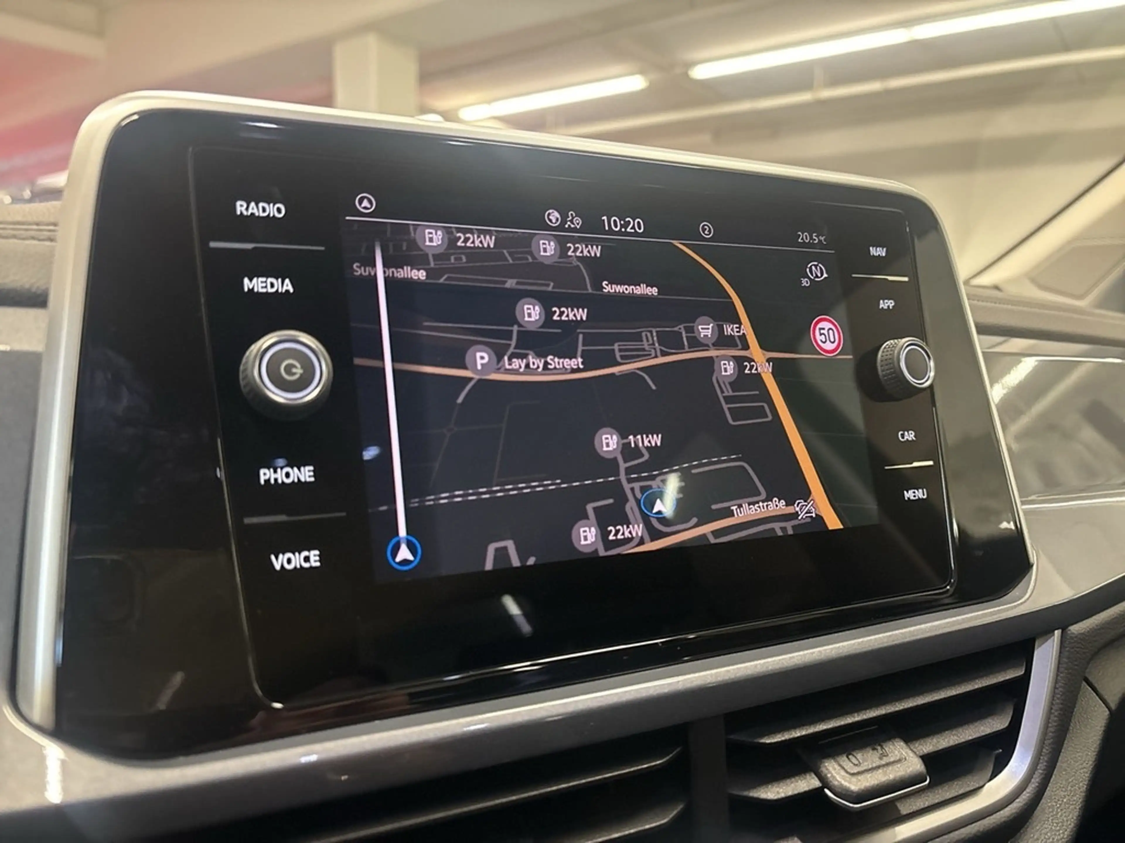 Volkswagen T-Roc Style 1.5 TSI DSG Navi LED ACC Rückfahrkamera — photo 15