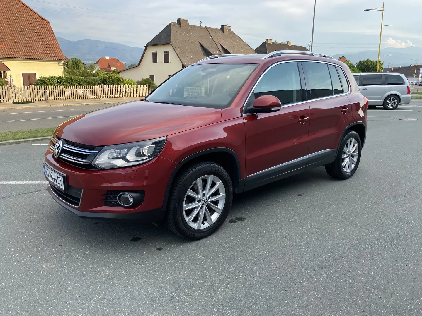 Volkswagen Tiguan 2.0 TDI DPF 4Motion Track & Style Rot - 1