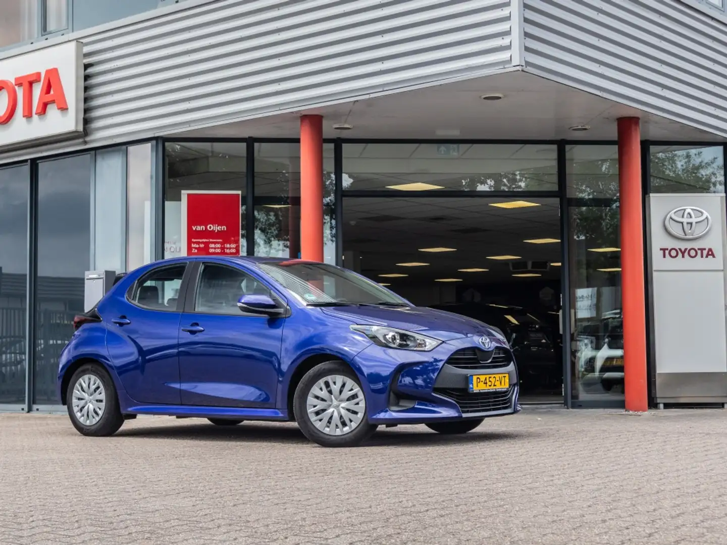Toyota Yaris 1.5 Hyb. Active Blauw - 1
